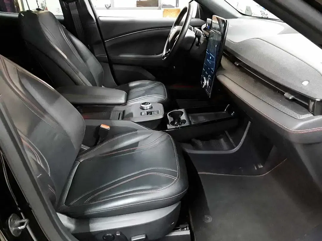 Ford Mustang 4x4 - Thumbnail 11