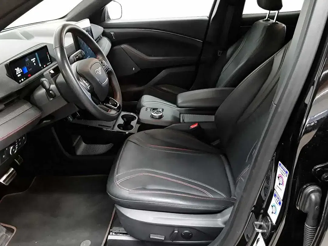 Ford Mustang 4x4 - Thumbnail 3