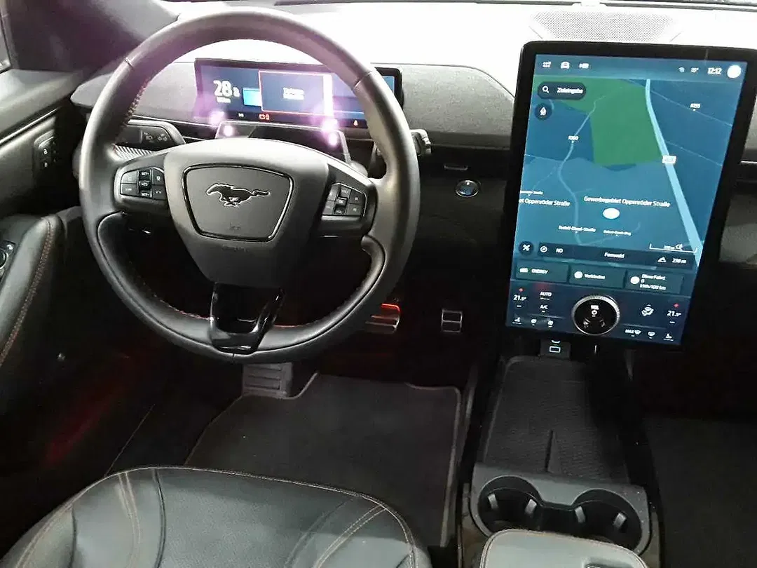 Ford Mustang 4x4 - Thumbnail 5