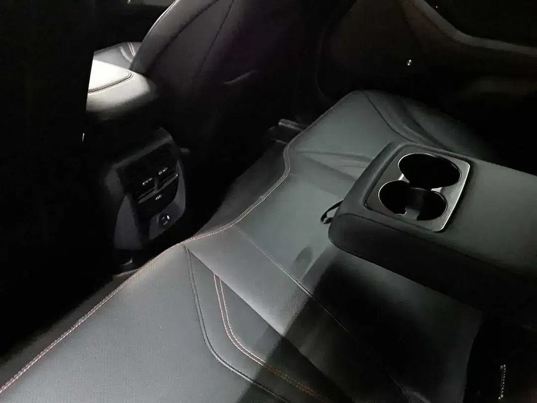 Ford Mustang 4x4 - Thumbnail 8