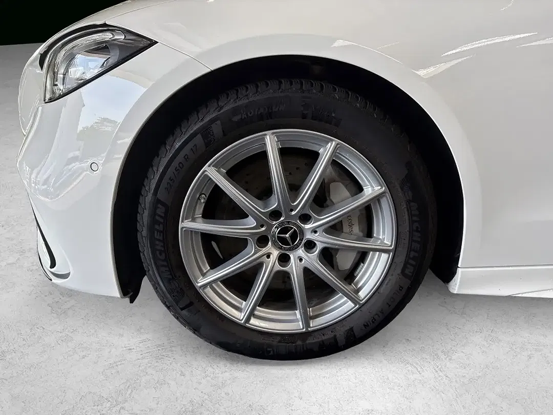 Mercedes-Benz C 180 AMG Edition Night - Thumbnail 3