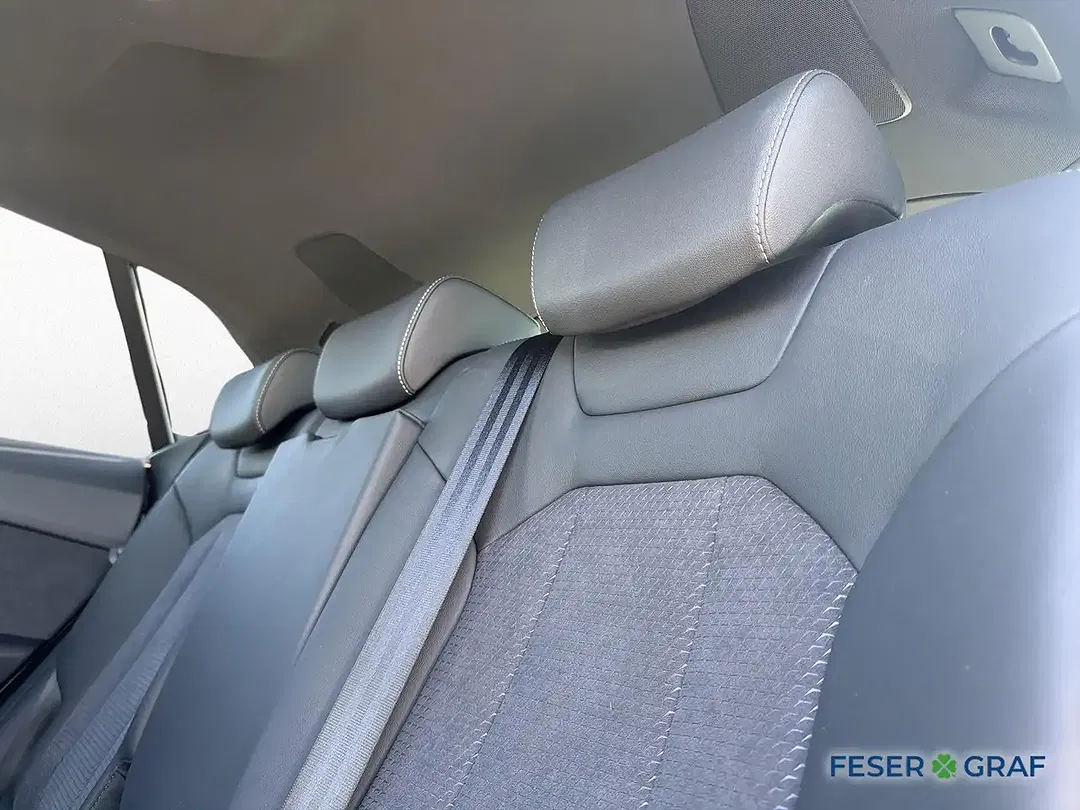 Audi Q8 TFSI e tiptronic S line - Thumbnail 11
