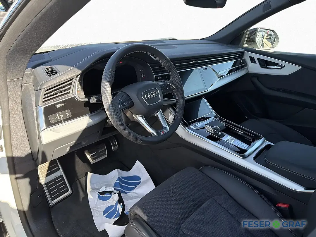 Audi Q8 TFSI e tiptronic S line - Thumbnail 6