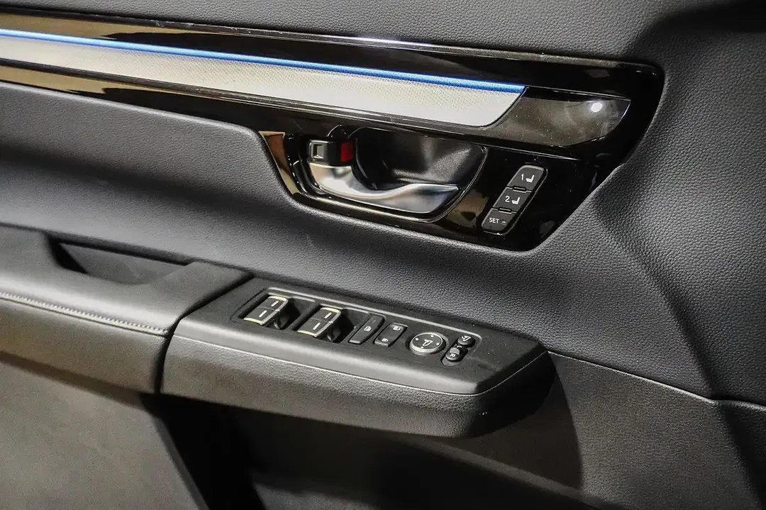 Honda CR-V PHEV Hybrid Advance Tech - Thumbnail 14