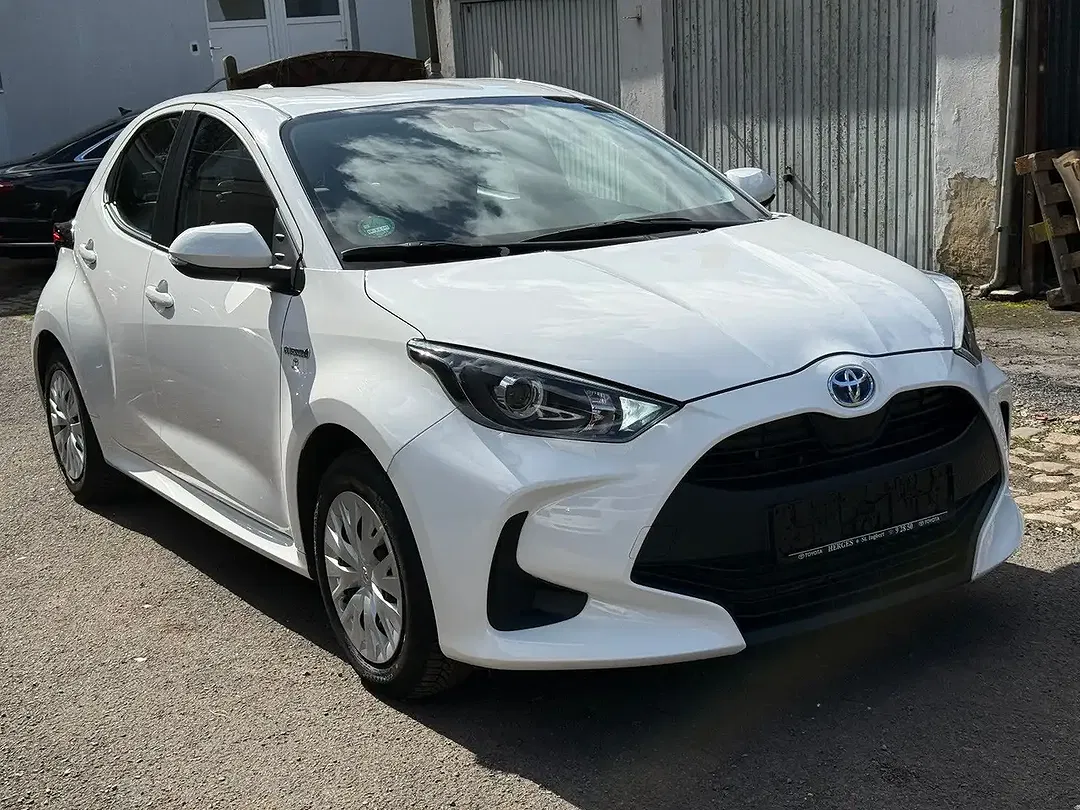 Toyota Yaris 1.5 Hybrid Comfort - Thumbnail 3