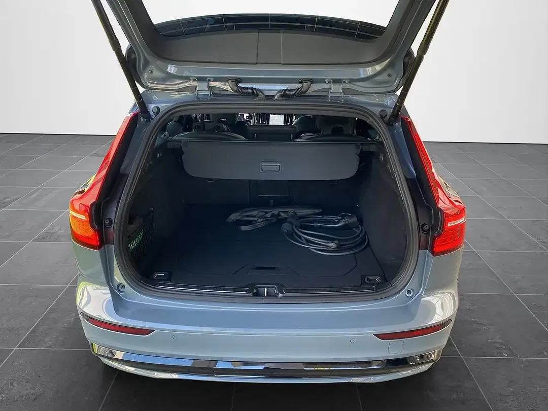 Volvo V60 T8 Recharge Ultimate Dark - Thumbnail 14