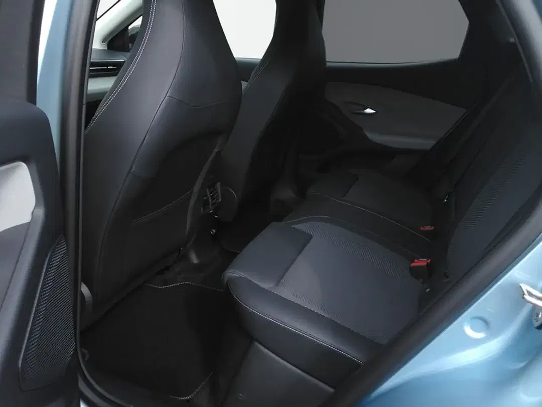Ford Explorer Extended Range - Thumbnail 8