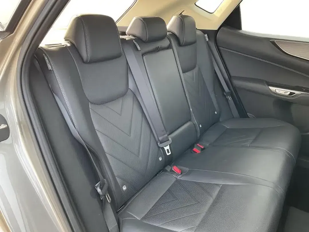 Lexus NX 450h+ PHEV - Thumbnail 10