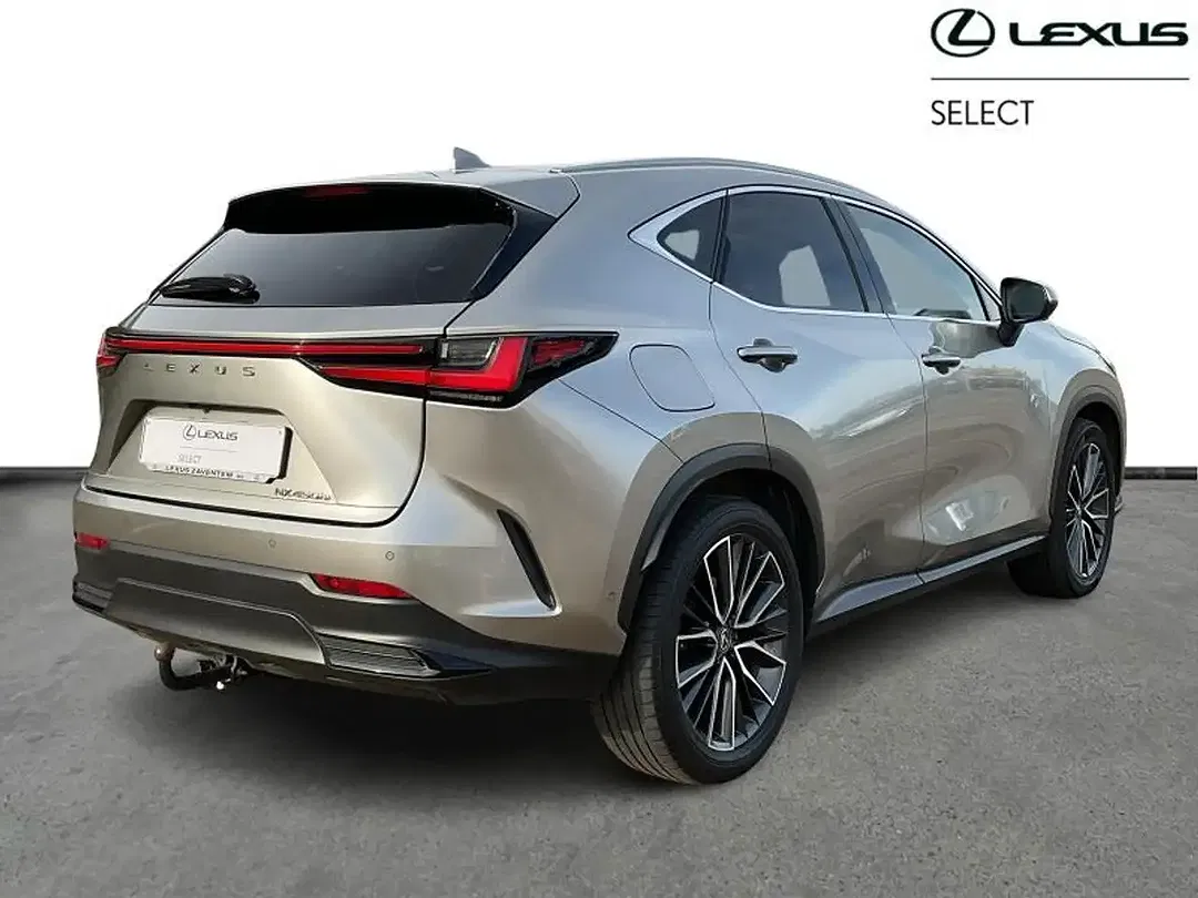Lexus NX 450h+ PHEV - Thumbnail 15