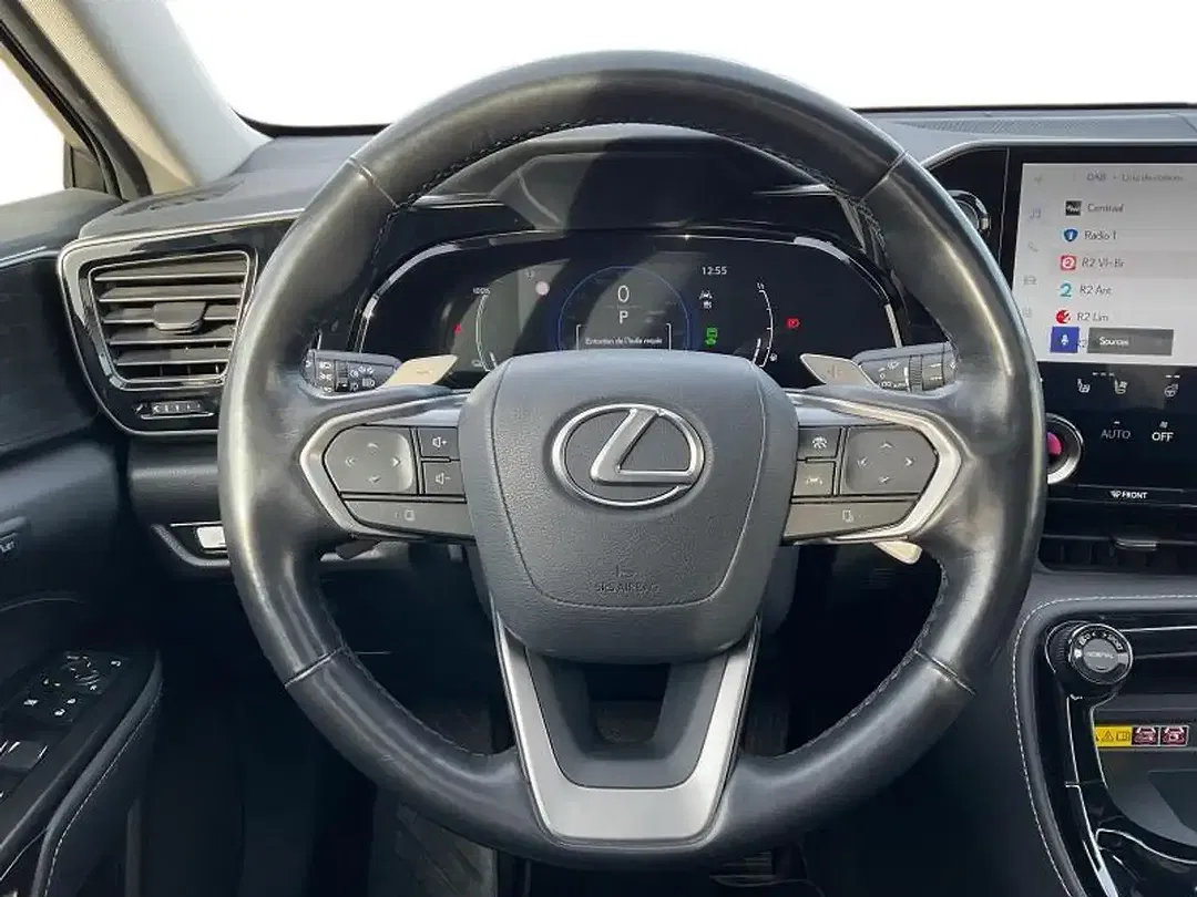 Lexus NX 450h+ PHEV - Thumbnail 8