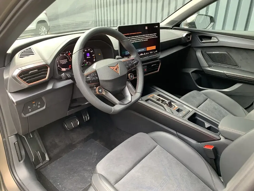 CUPRA Leon PHEV VZ DCC Sportstourer - Thumbnail 10