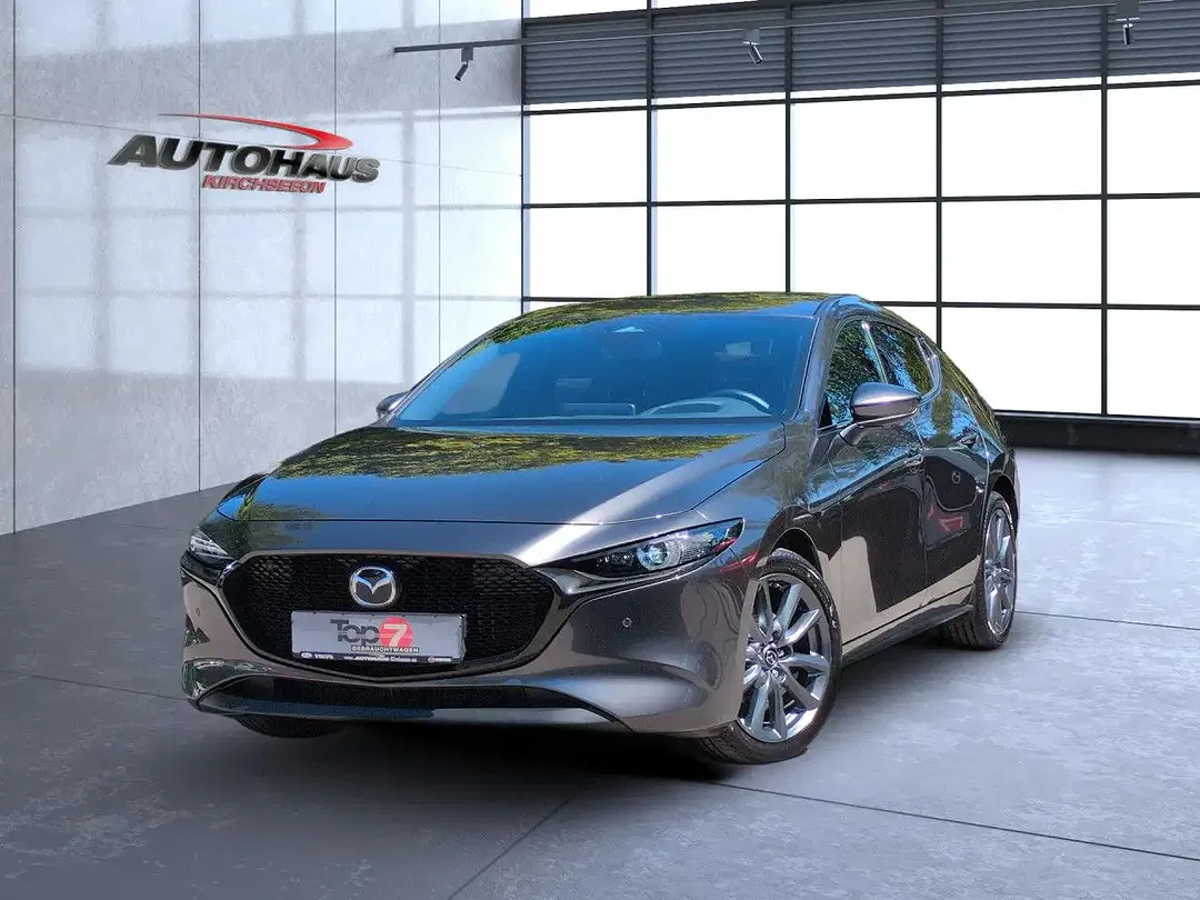 Mazda 3 2.0 e-SKYACTIV-G Centre-Line - Thumbnail 1