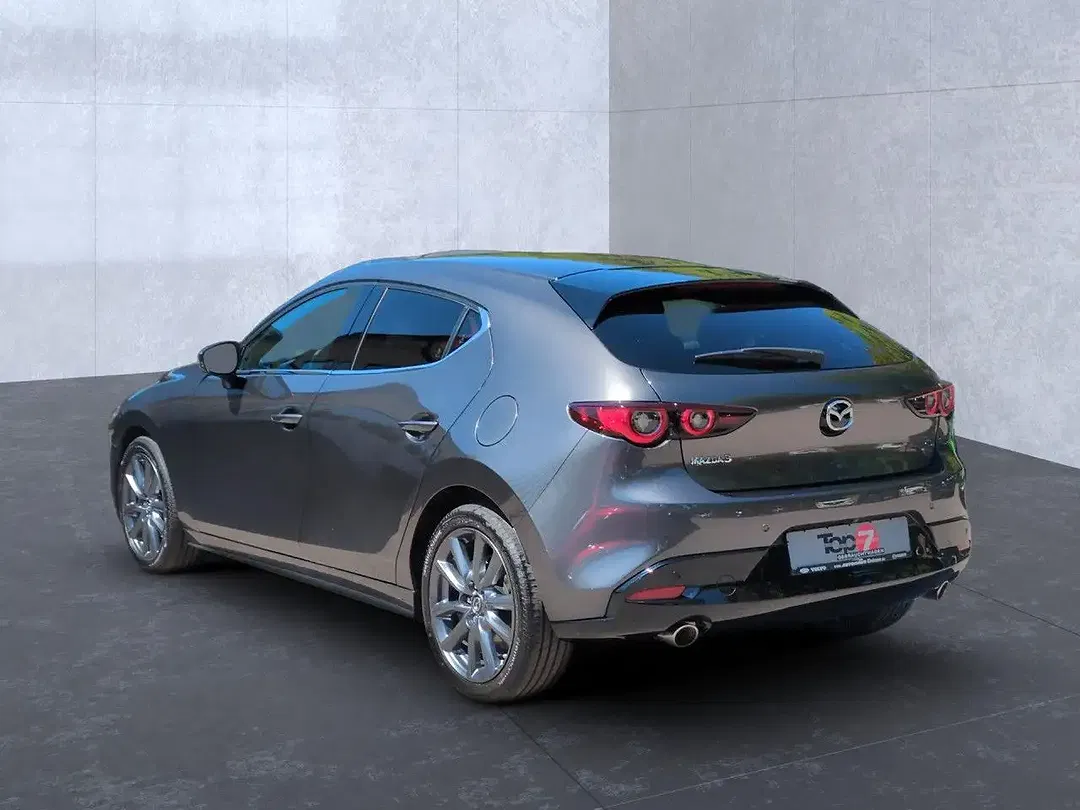 Mazda 3 2.0 e-SKYACTIV-G Centre-Line - Thumbnail 2