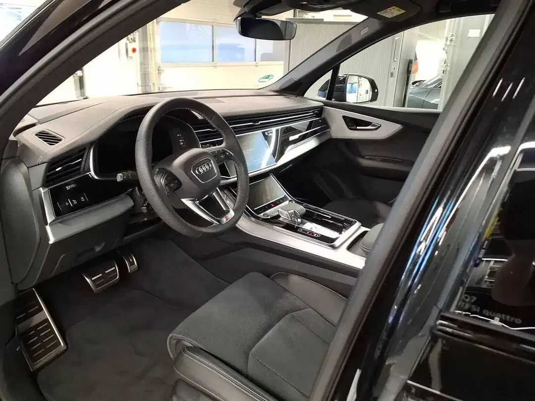 Audi Q7 TFSI quattro S line - Thumbnail 4