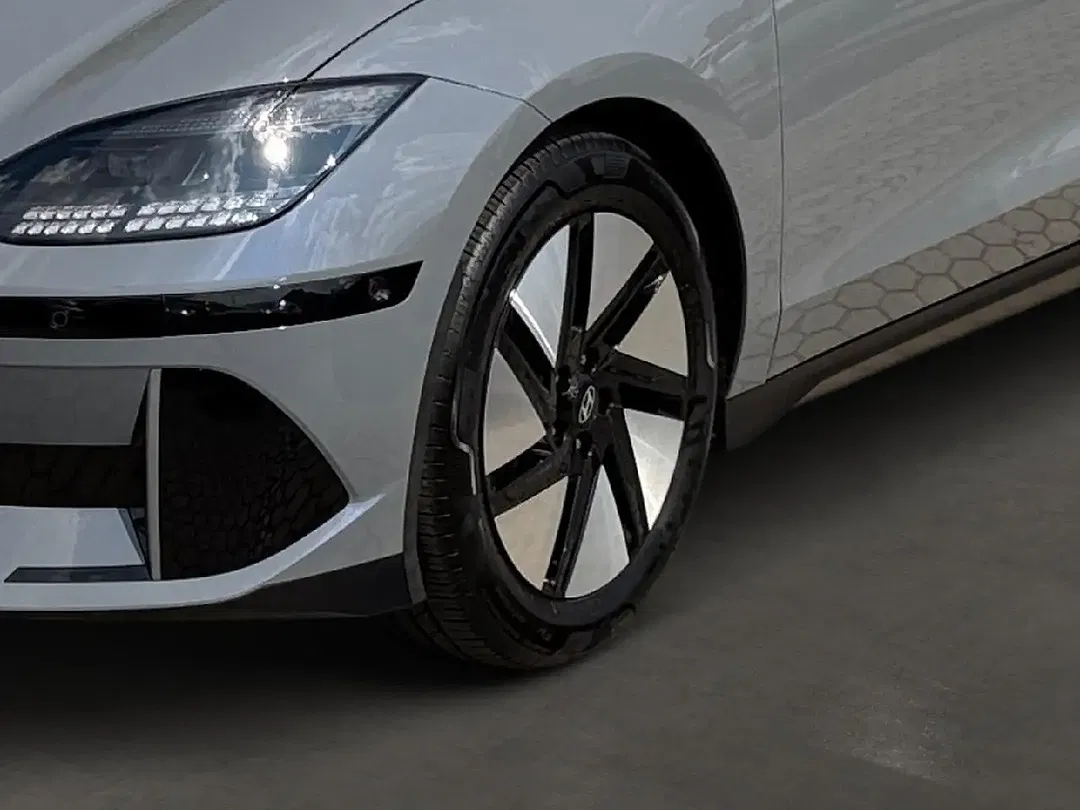 Hyundai IONIQ 6 TECHNIQ - Thumbnail 6