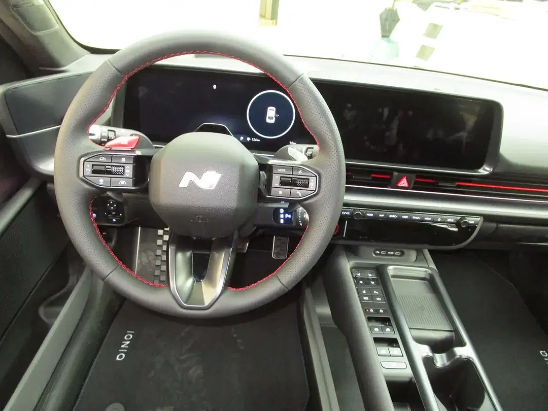 Hyundai IONIQ 6 N Line X - Thumbnail 9