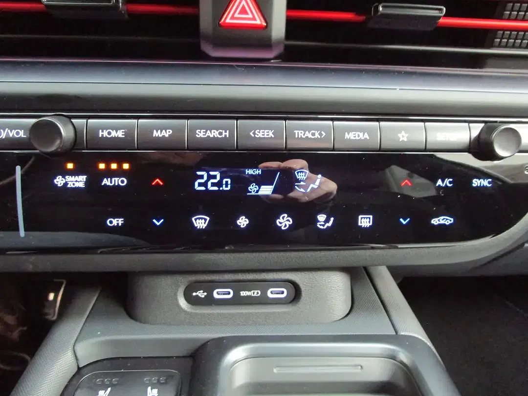 Hyundai IONIQ 6 N Line X - Thumbnail 13