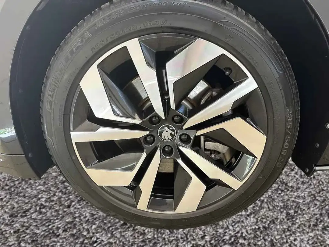 Skoda Enyaq 85 Sportline - Thumbnail 4