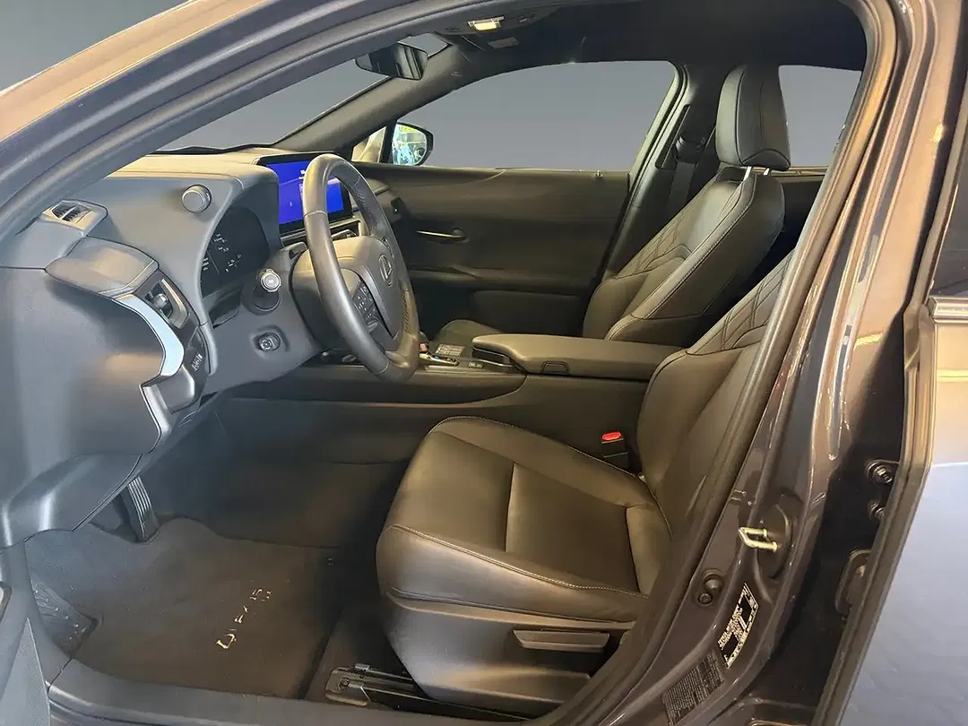 Lexus UX 300h F SPORT Design - Thumbnail 10