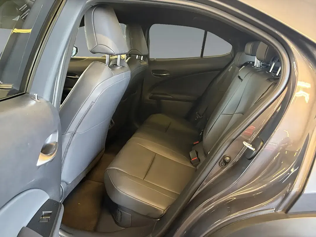 Lexus UX 300h F SPORT Design - Thumbnail 14