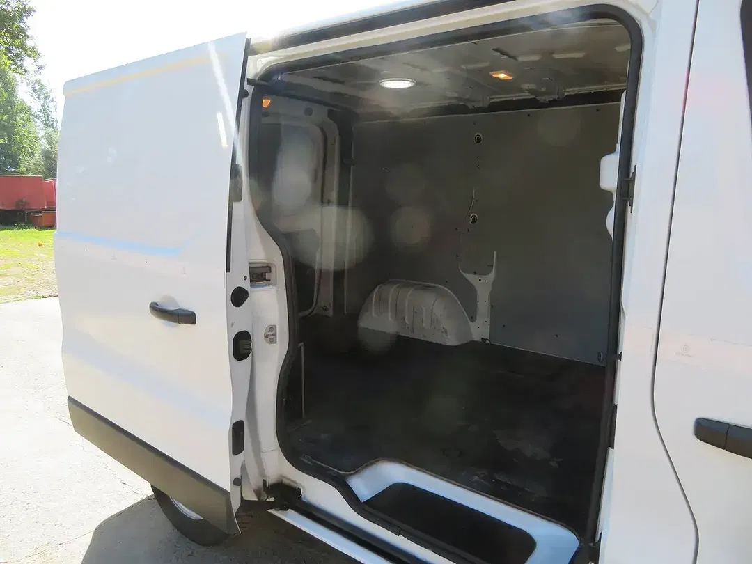 Renault Trafic L1H1 - Thumbnail 9