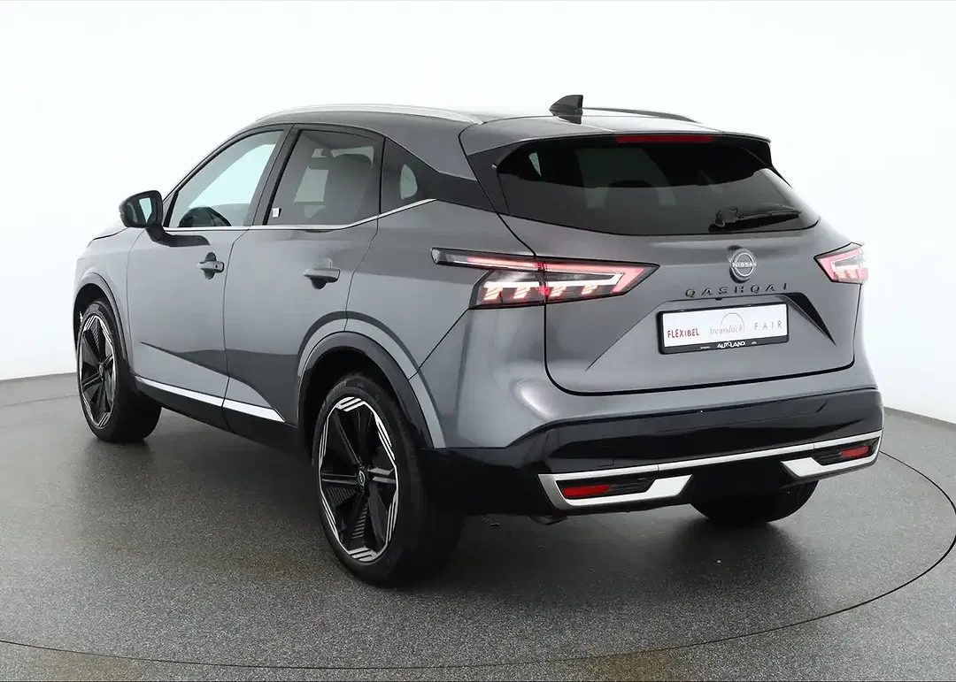 Nissan Qashqai 1.3 DIG-T AUT Tekna - foto 2