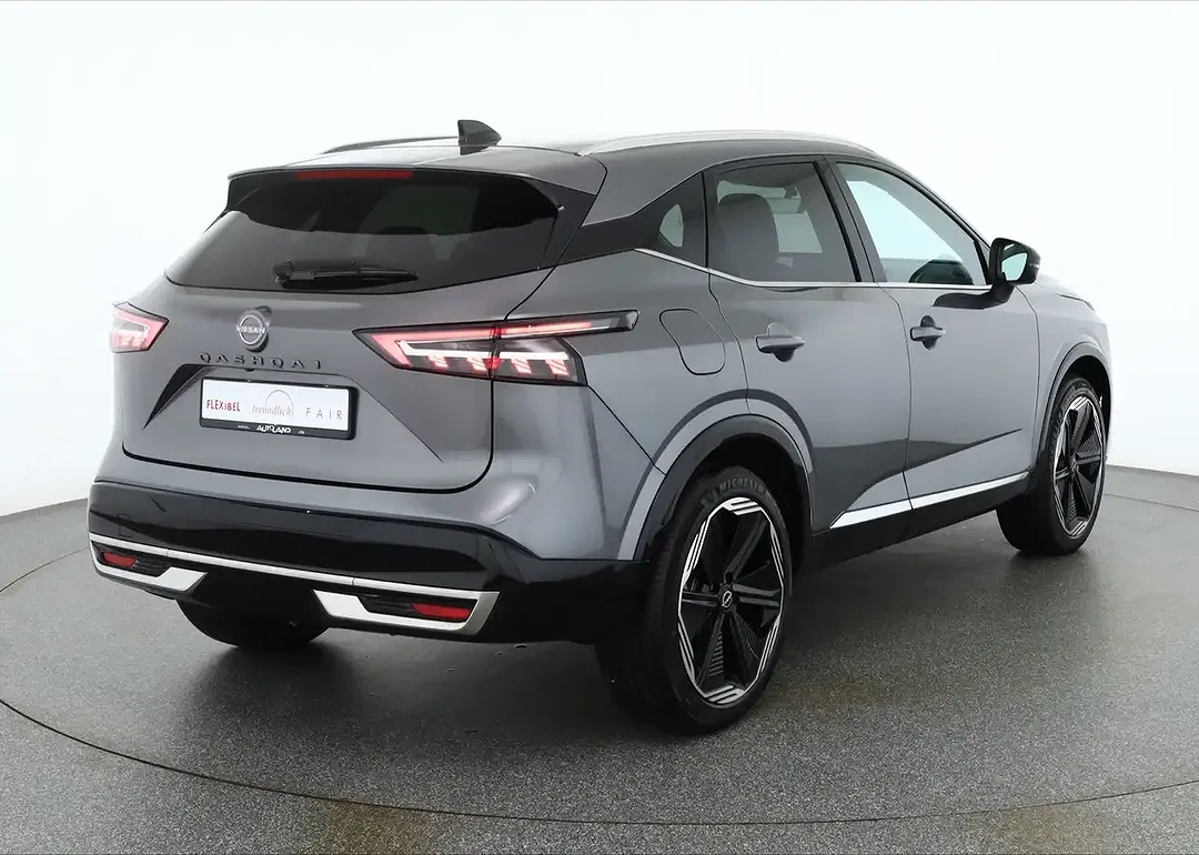 Nissan Qashqai 1.3 DIG-T AUT Tekna - Thumbnail 4