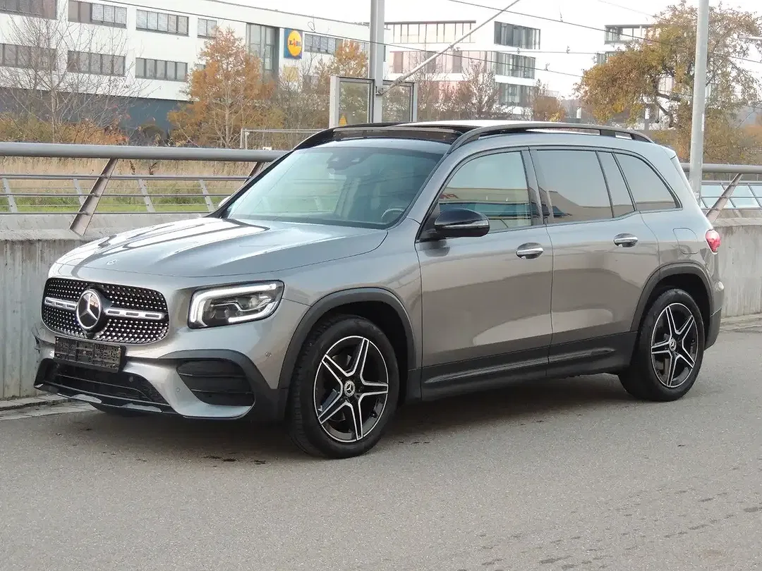 Mercedes-Benz GLB 220 AMG - Thumbnail 1