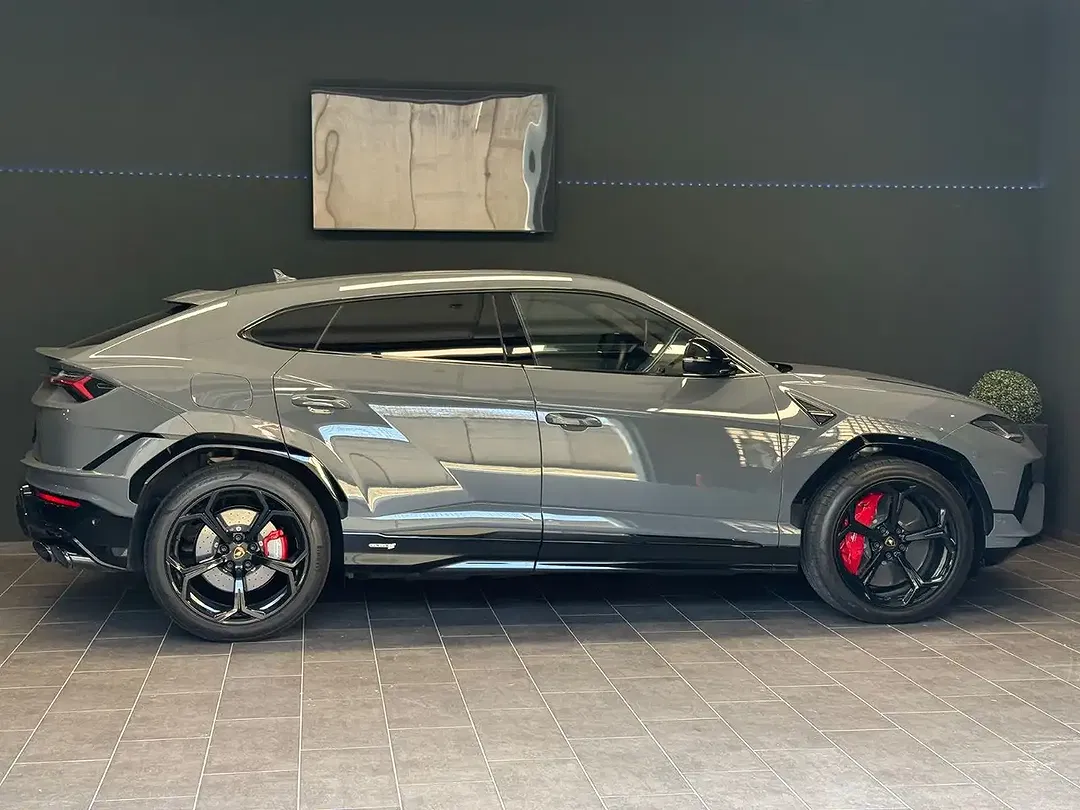 Lamborghini Urus S - foto 1