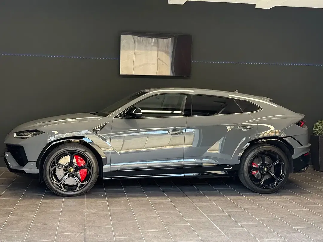 Lamborghini Urus S - Thumbnail 3