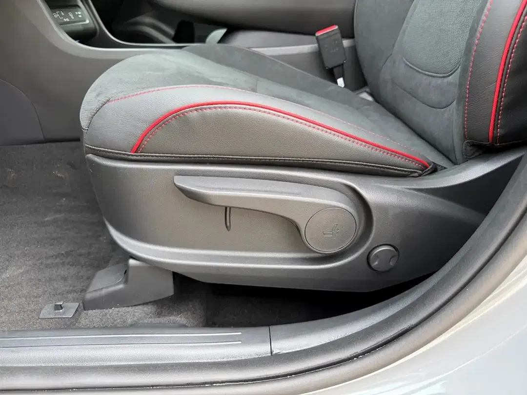 Hyundai TUCSON 1.6 T-GDI DCT N Line - Thumbnail 9