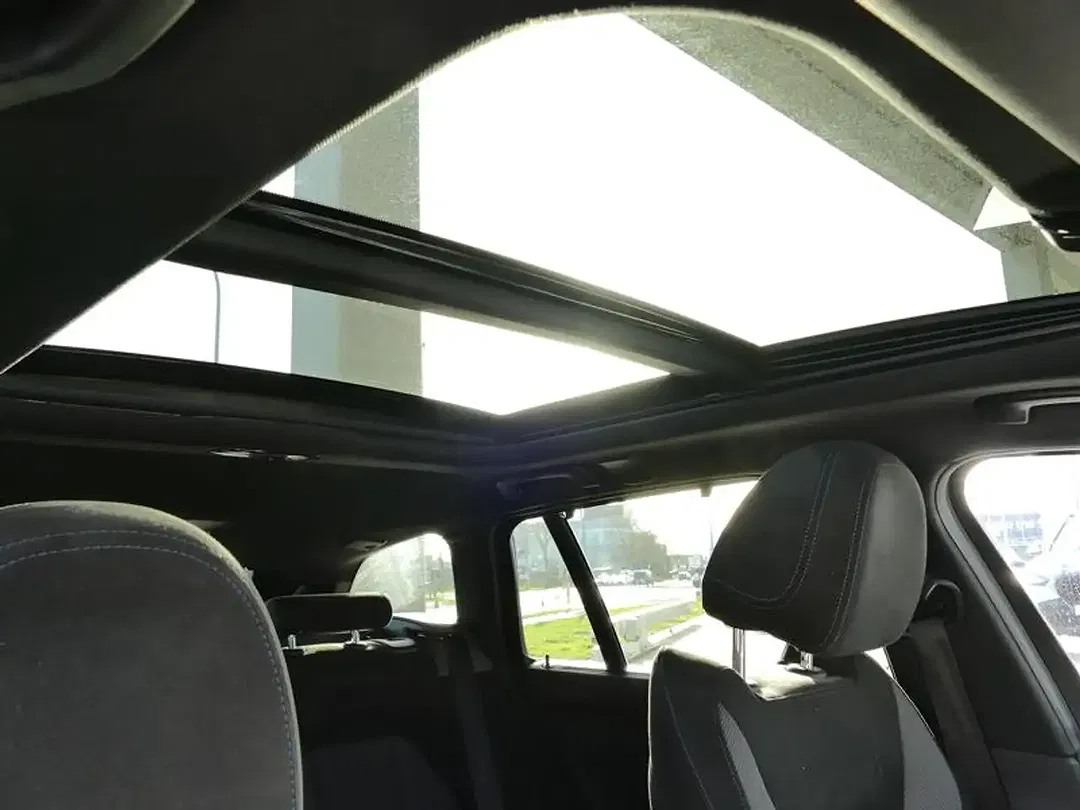 BMW 330 xDrive Touring M Sport - Thumbnail 12