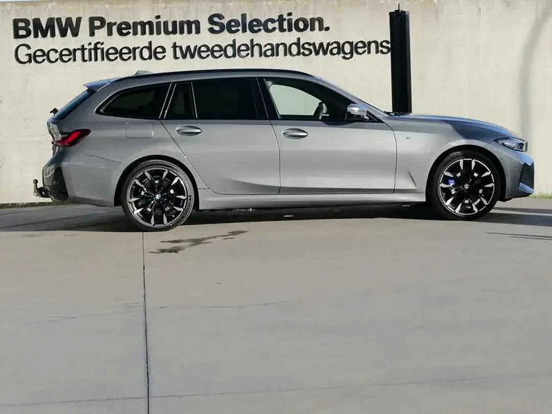 BMW 330 xDrive Touring M Sport - Thumbnail 3