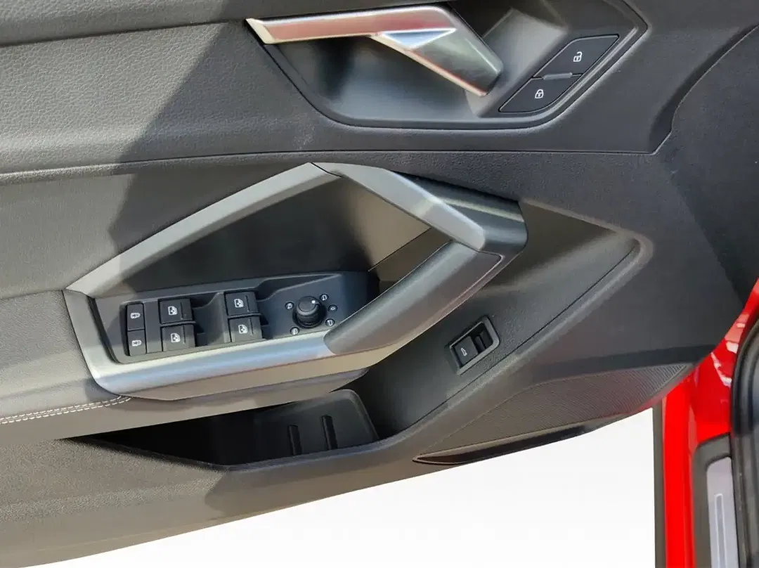 Audi Q3 35 TFSI S tronic Sportback S line - Thumbnail 10