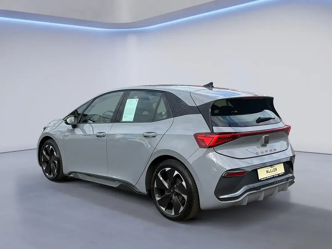 CUPRA Born - Thumbnail 3