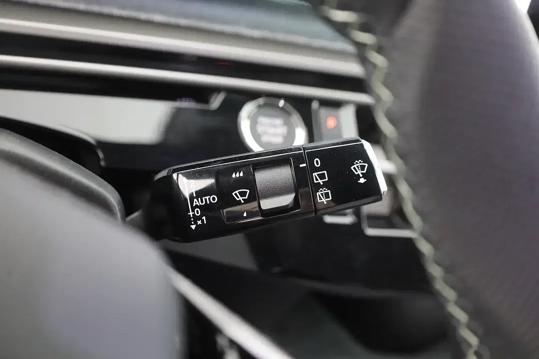 Peugeot 5008 AUT Hybrid GT - Thumbnail 19