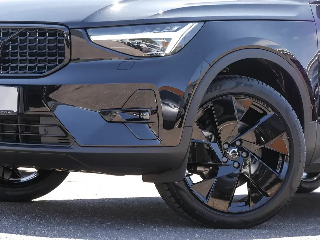 Volvo XC40 B3 Ultra Black Edition - Thumbnail 5