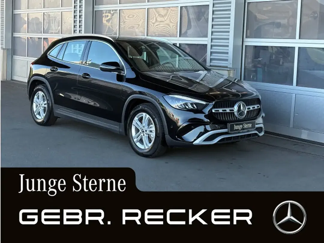 Mercedes-Benz GLA 200 MBUX - Thumbnail 1