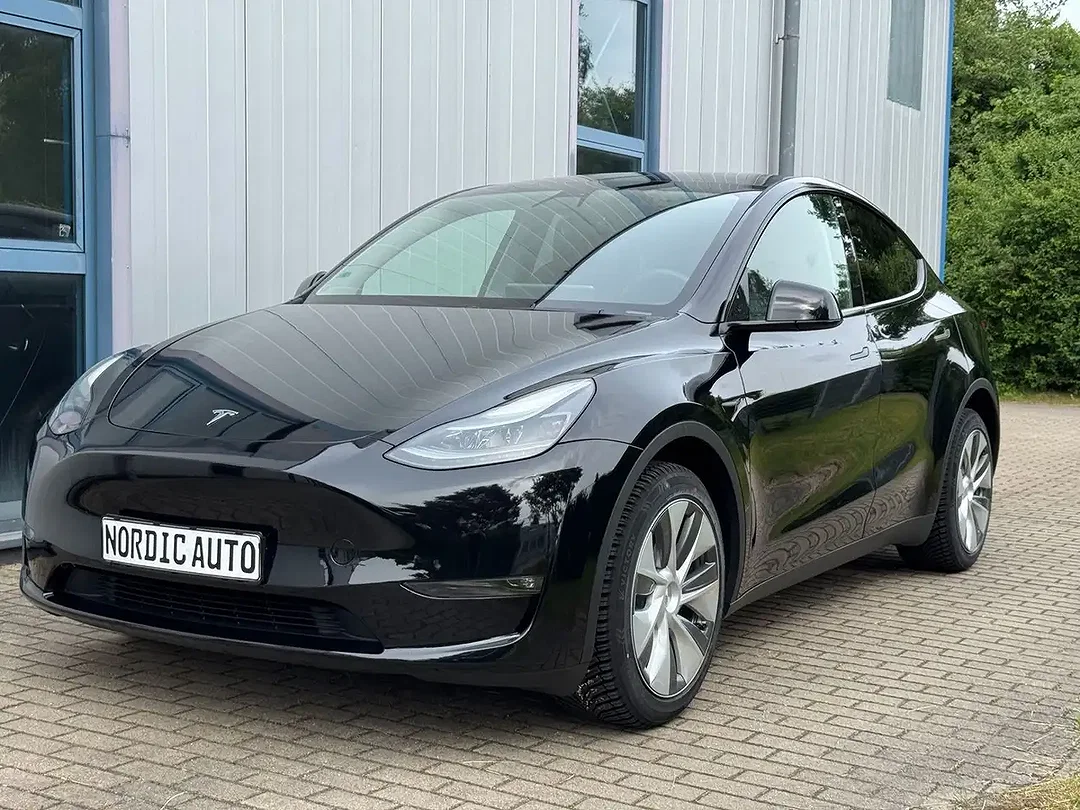 Tesla Model Y AWD Dual Motor Long Range - Afbeelding 1