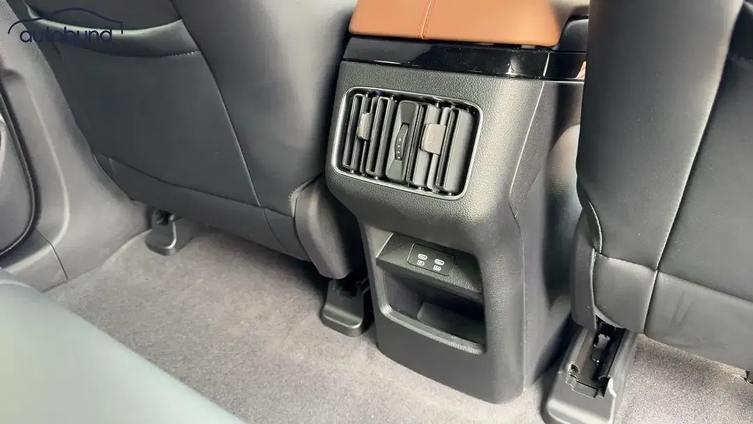 BYD Seal U DM-i PHEV AWD Design - Thumbnail 10