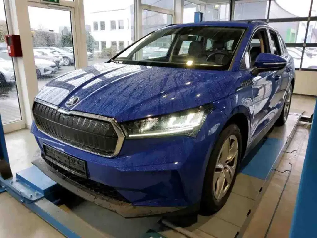 Skoda Enyaq 50 iV Loft - foto 2