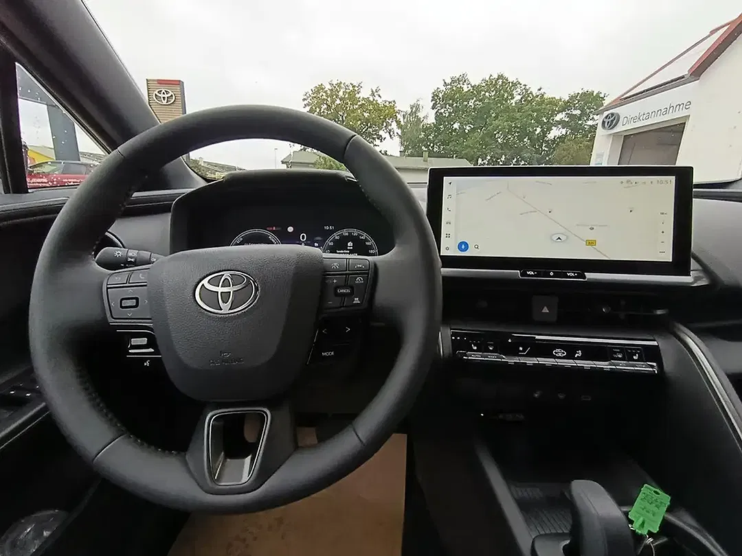 Toyota C-HR Hybrid Teamplayer - Thumbnail 10