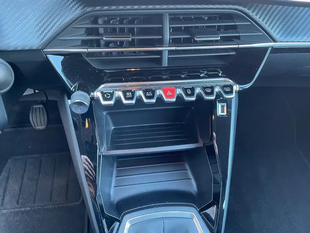 Peugeot 208 Active - Thumbnail 18