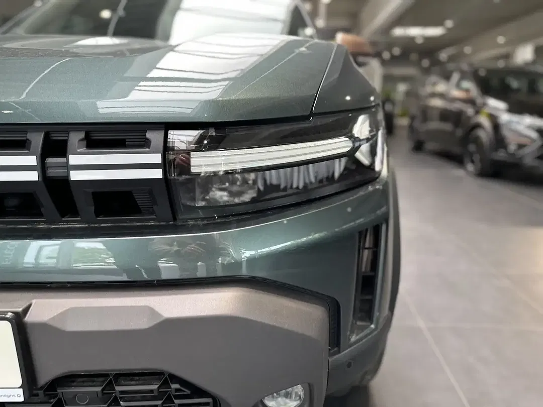 Dacia Duster TCe Extreme - Thumbnail 3