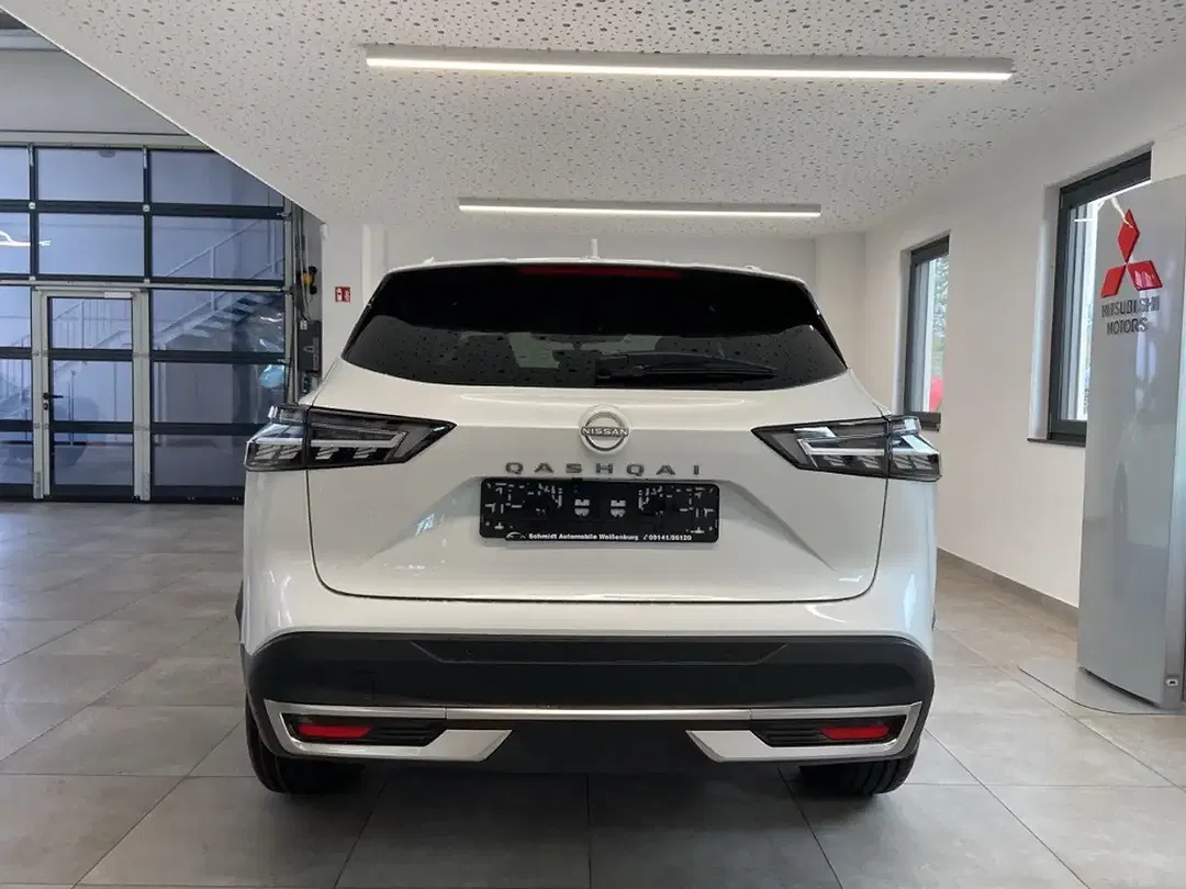 Nissan Qashqai 1.3 DIG-T 4x4 ProPilot N-Connecta - Thumbnail 3