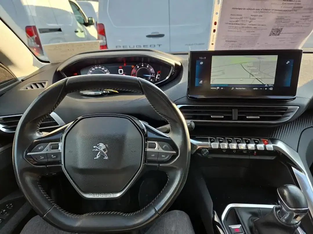 Peugeot 3008 - Thumbnail 9