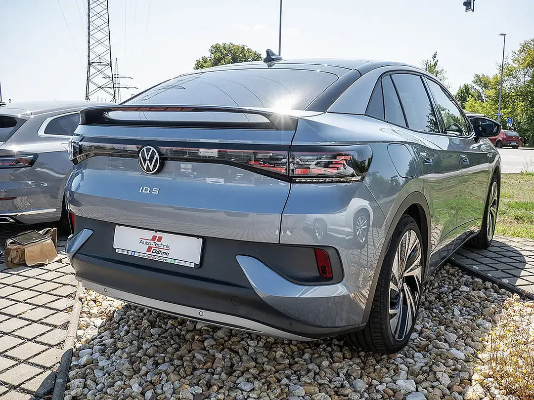 Volkswagen ID.5 Pro Performance - Thumbnail 3