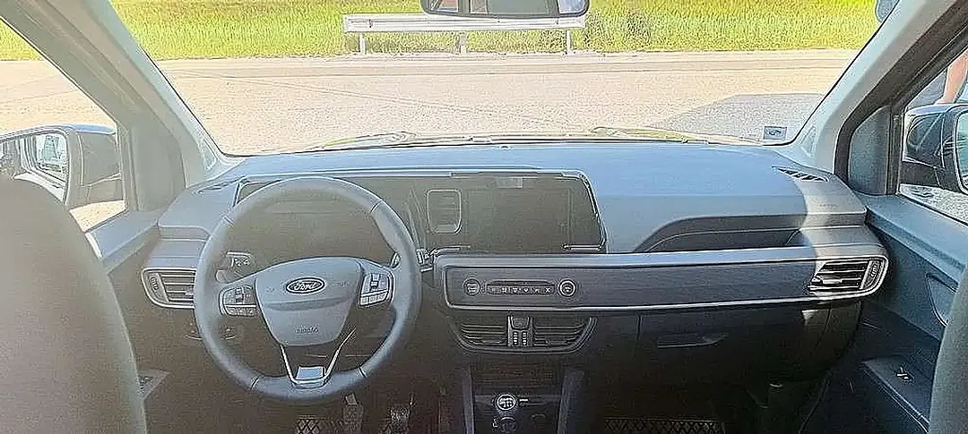 Ford Tourneo Courier 1.0 EcoBoost Titanium - Thumbnail 10