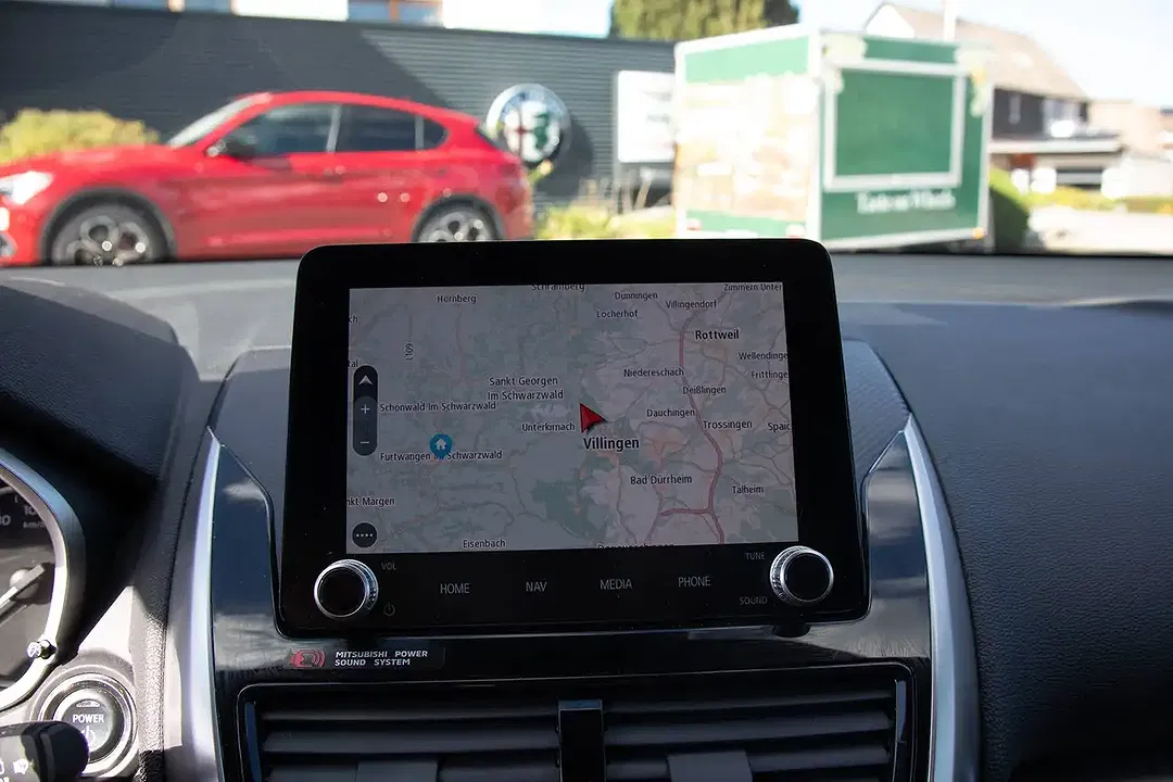 Mitsubishi Eclipse Cross 2.4 PHEV 4WD Top - Thumbnail 6