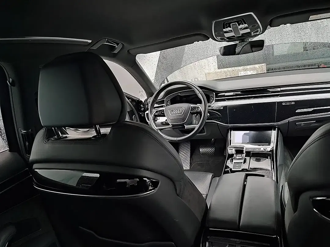 Audi A8 60 TFSI e PHEV quattro - Thumbnail 8